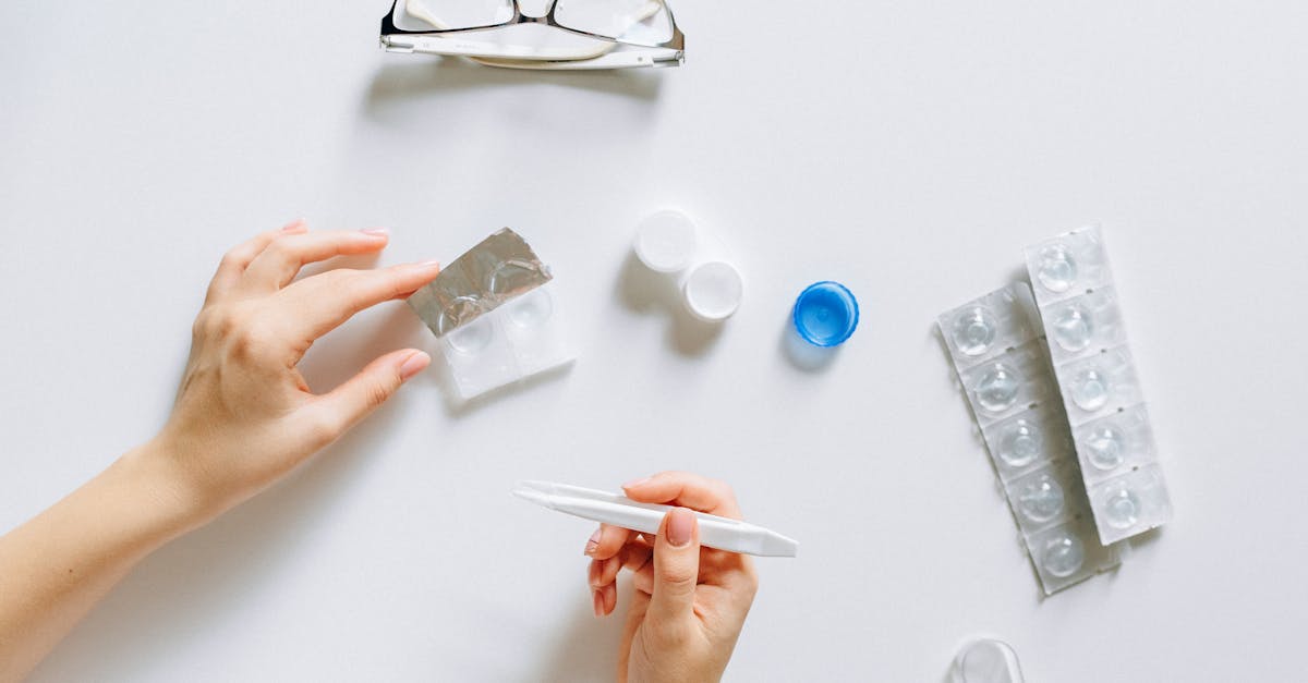 科技:東生華引進全台首款老花眼藥水 BCSA25,進入美國 FDA 審查