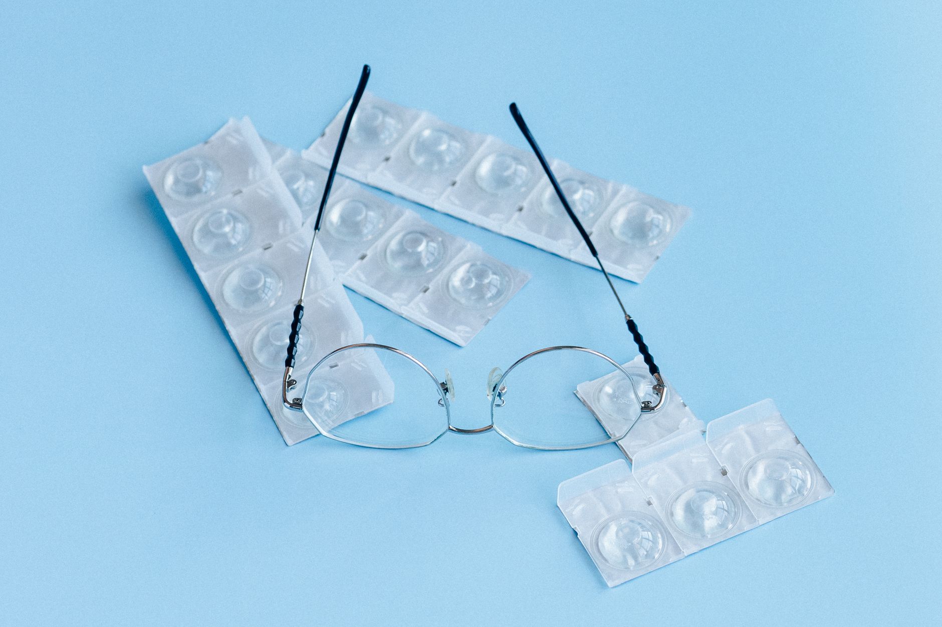 Lenticular Lenses: Understanding This Specialized Eyewear