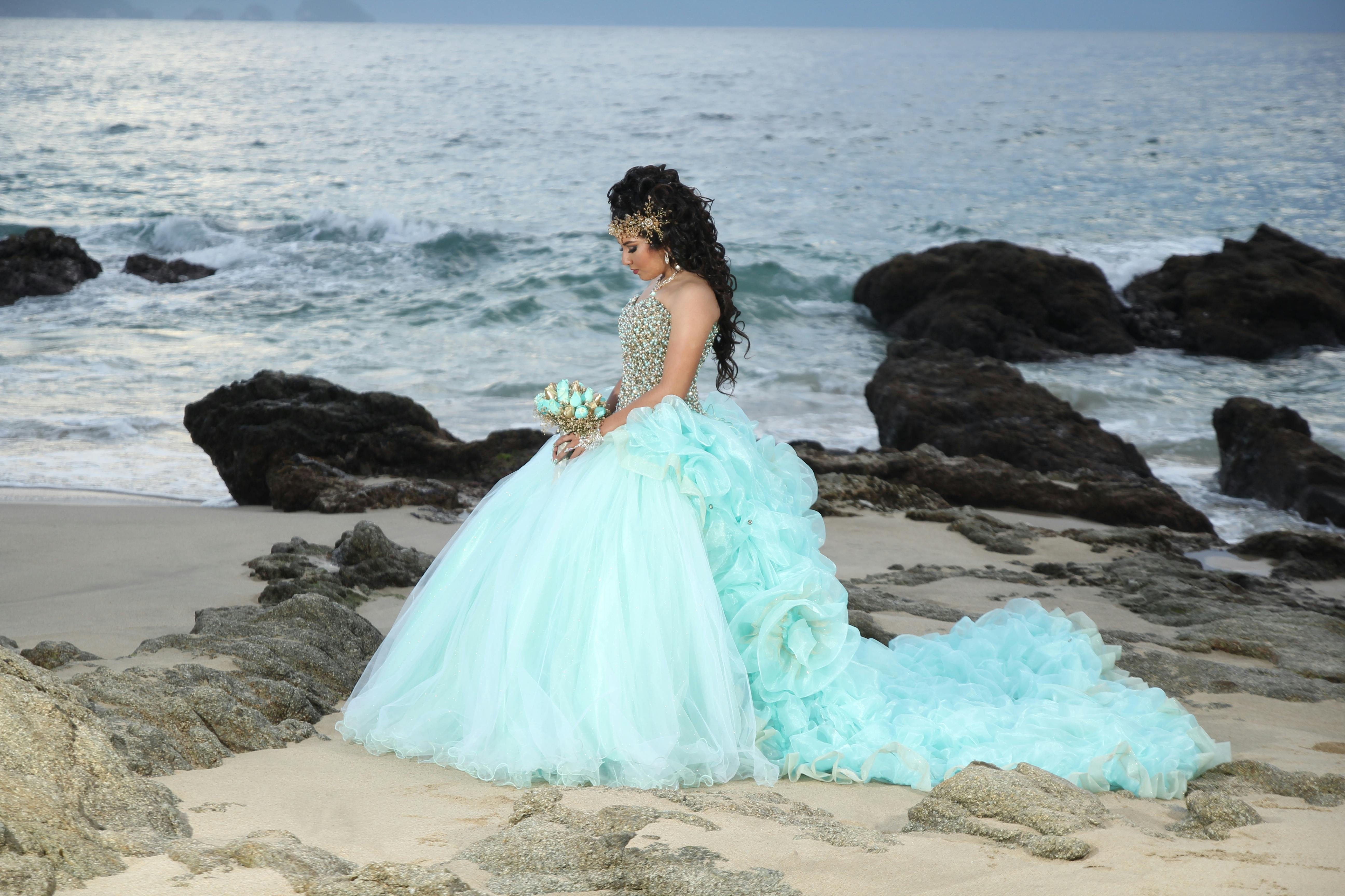 Fotos de Mujer Playa Vestido, +95.000 Fotos de stock gratuitas de gran  calidad