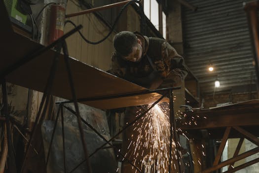 Metalworking Production and Maintenance Fitter