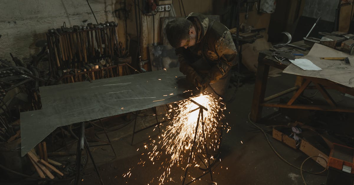 How to craft a torch in Minecraft survival