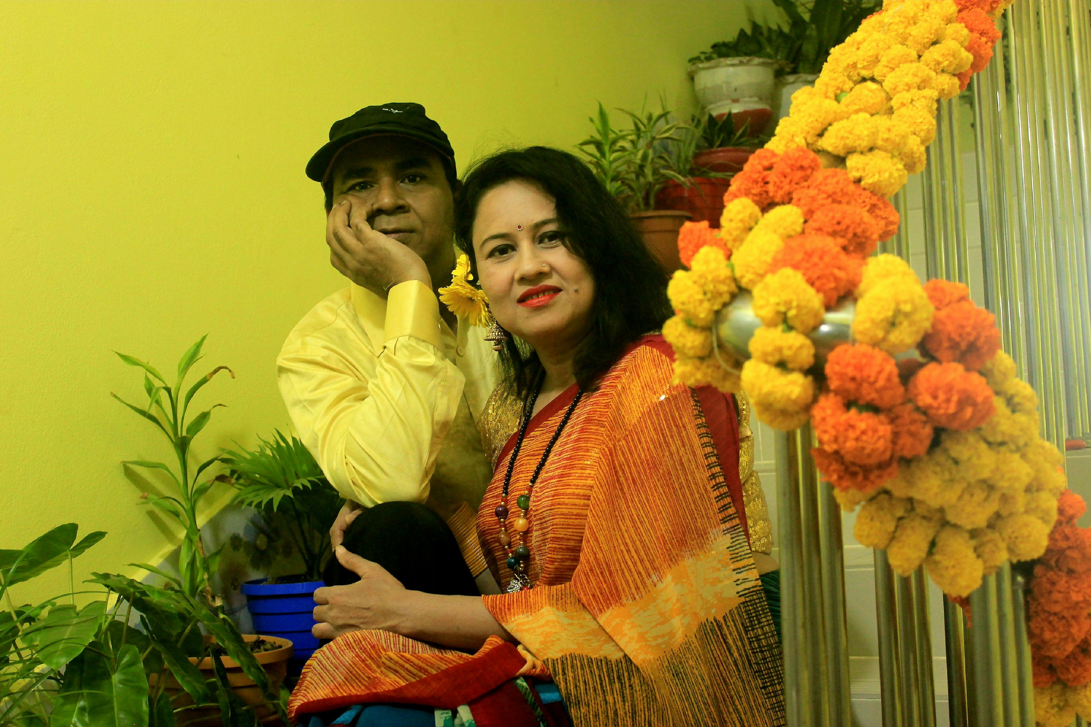 Cocina compartida limpia y equipada en un hostal