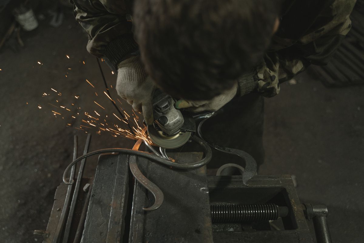 Caldeiraria industrial - corte e fabricação de componentes metálicos