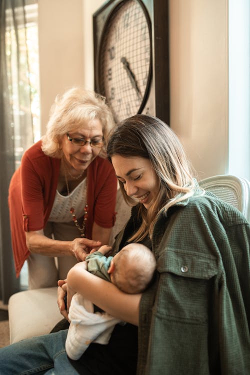 Fotobanka s bezplatnými fotkami na tému bábätko, dieťa, mama