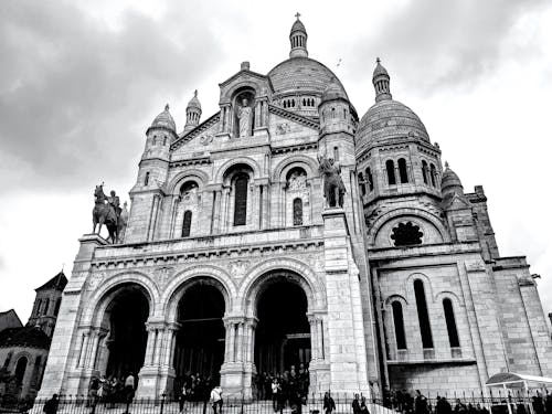 Immagine gratuita di architettura, bianco e nero, cattedrale