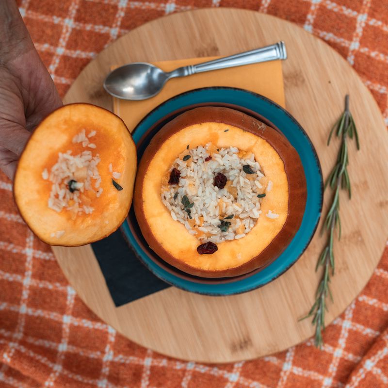 Slow Cooker Turkey and Sage-Stuffed Acorn Squash Rings