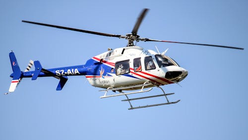 Бесплатное стоковое фото с Авиация, вертолет, голубое небо