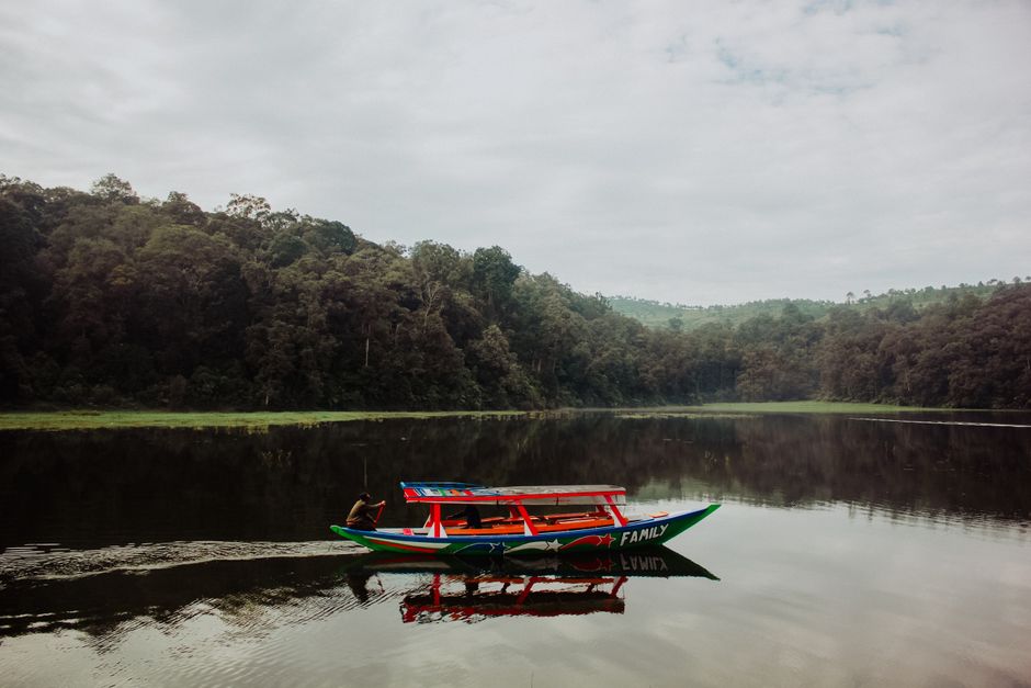 Situ Gede Singaparna di Pagi Hari: Wisata Air Tenang dan Lanskap Pedesaan yang Masih Asri