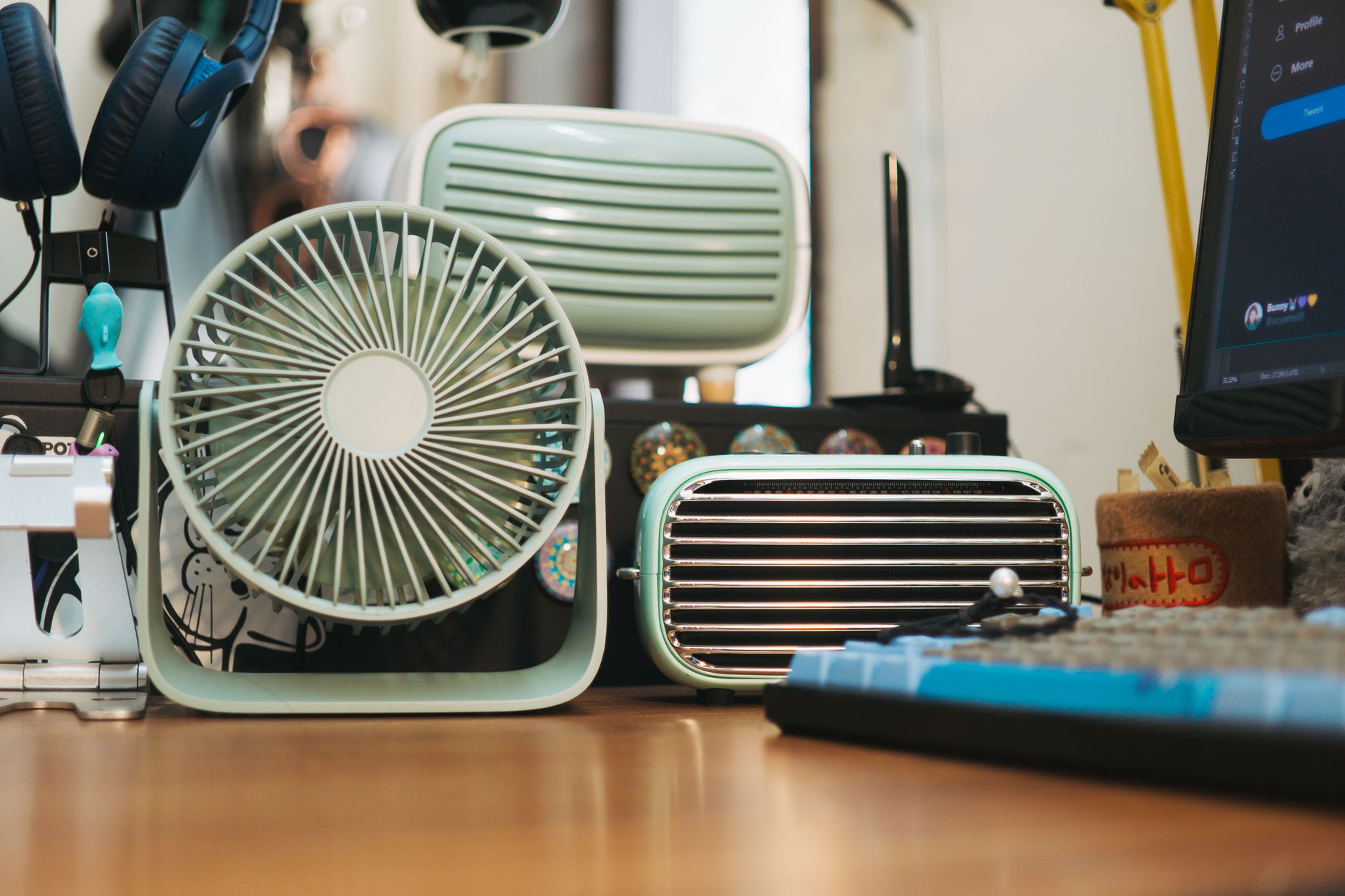 Best Quiet Desk Fans 2026: Stay Cool Without the Noise