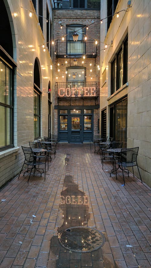 Free Landscape Photography of the Hero Coffee Bar in Chicago Stock Photo