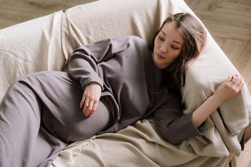 Kostnadsfria Kostnadsfri bild av asiatisk kvinna, gravid, graviditet Stock foto