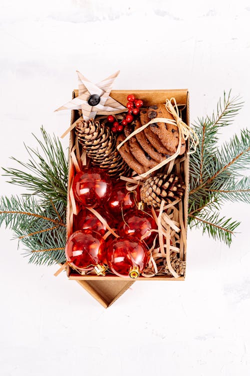 Fotos de stock gratuitas de adorno de navidad, adornos, caja