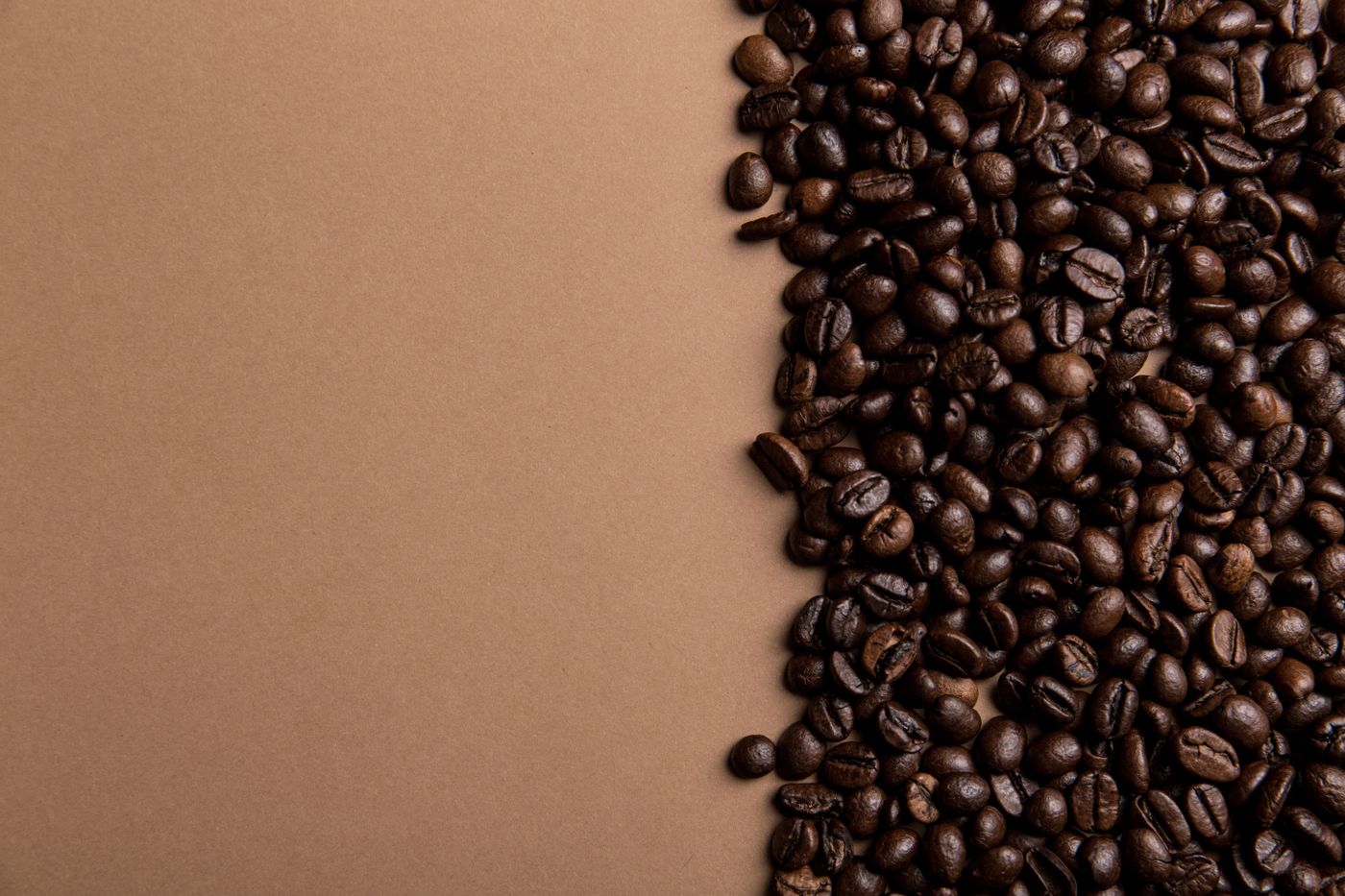 Roasted single-origin coffee beans