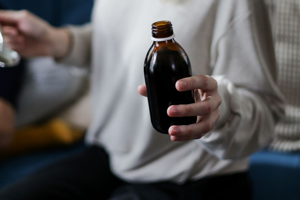 Tremblements liés à l'alcool : causes, durée et solutions - Durée des tremblements et facteurs influents