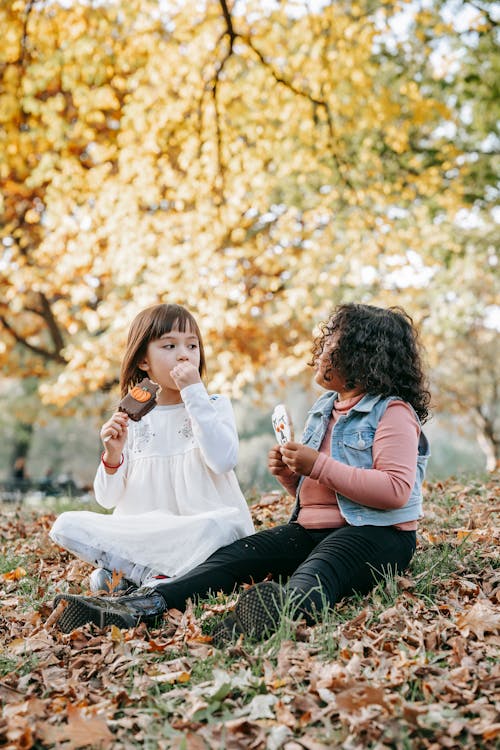 Kids Eating Ice Cream