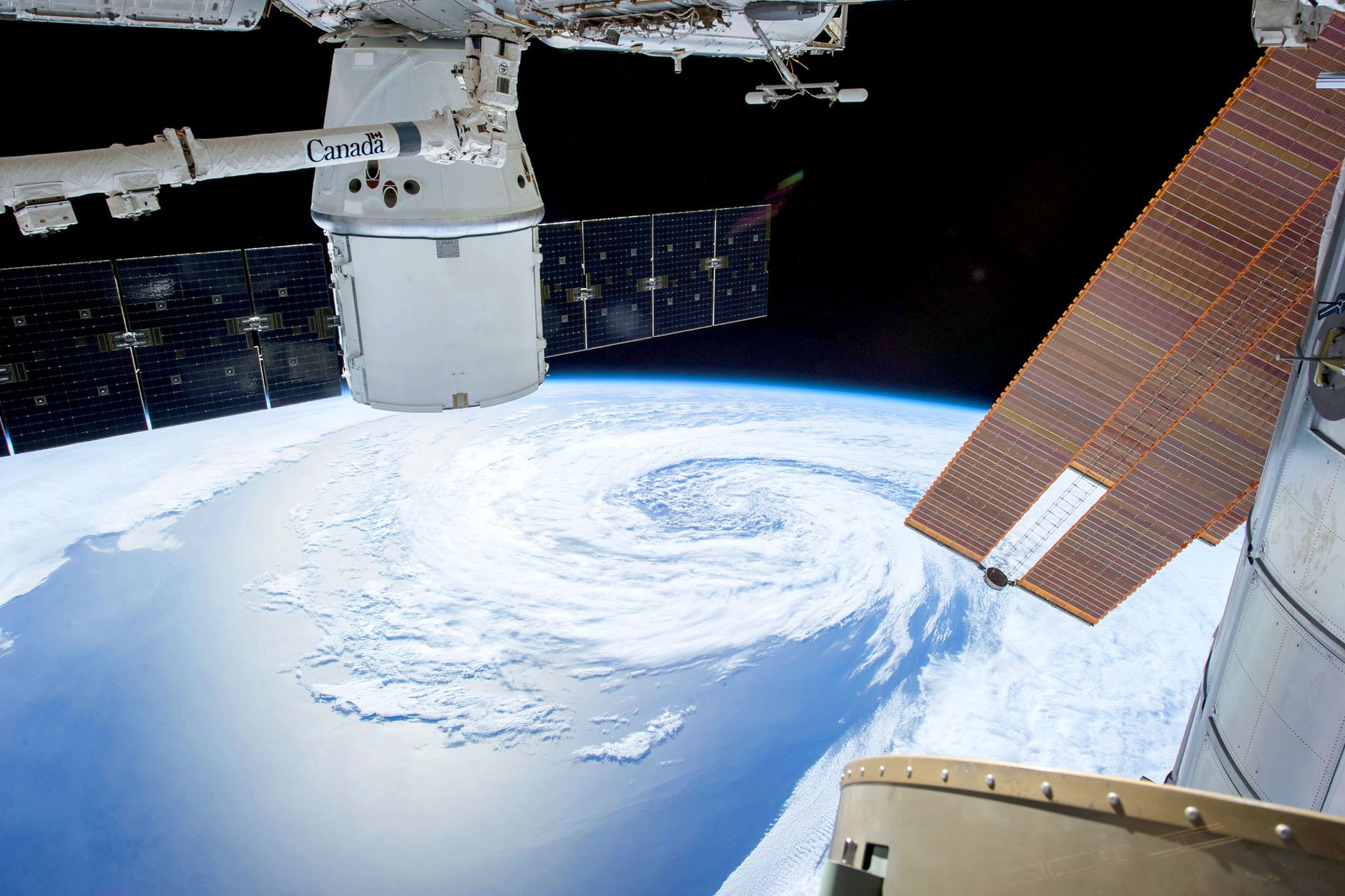 Space Force Awards SpaceX $4.16B to Build Orbital Airborne Surveillance