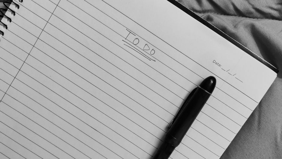 focus timer and notebook lifestyle photo 1
