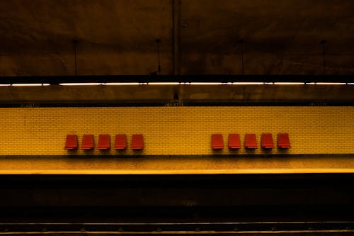 คลังภาพถ่ายฟรี ของ ชานชาลา, ที่นั่ง, รถไฟฟ้าใต้ดิน