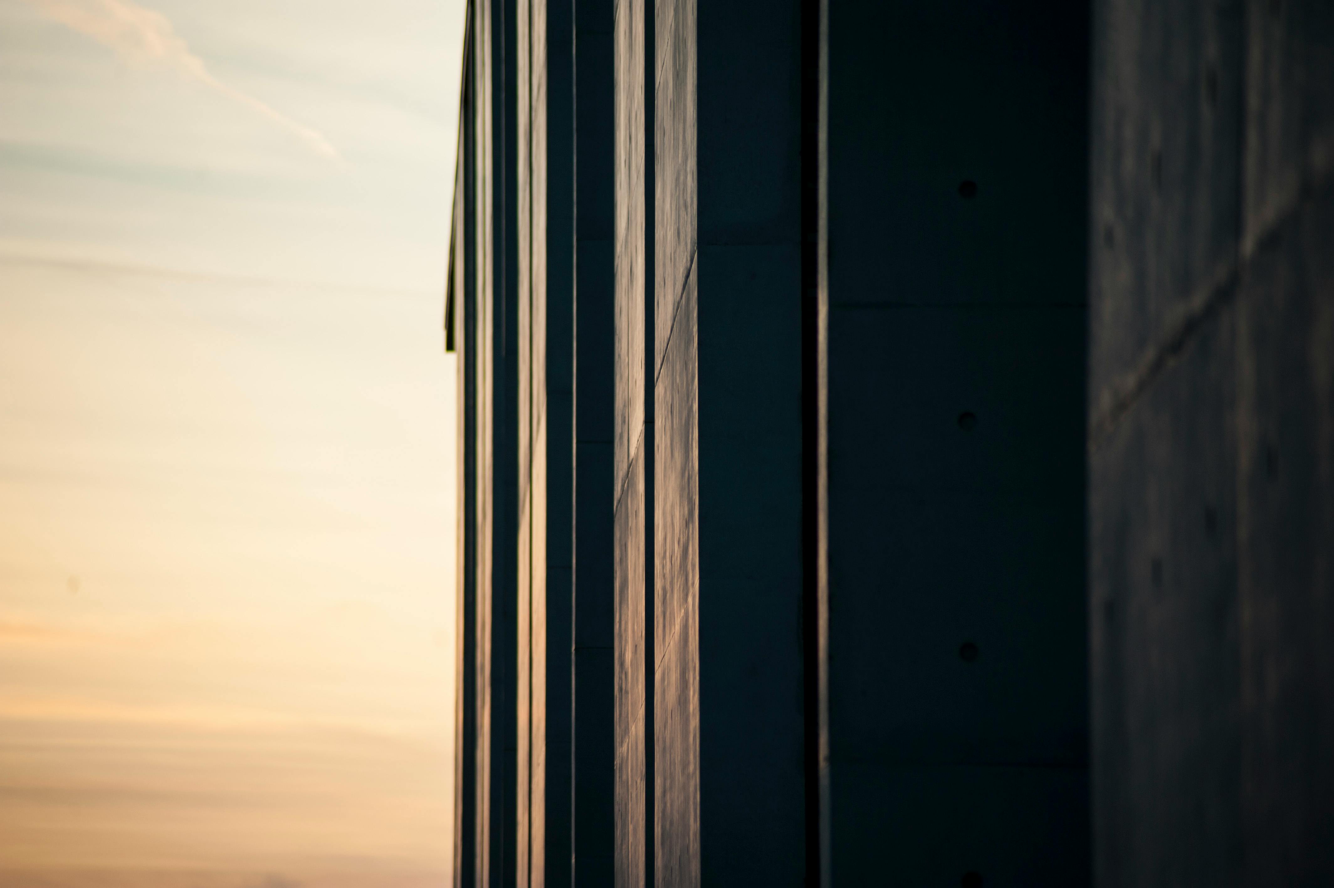 gratis Grijze Muur Selectieve Focus Fotografie Stockfoto