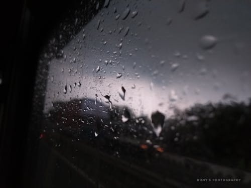 降雨の無料の写真素材