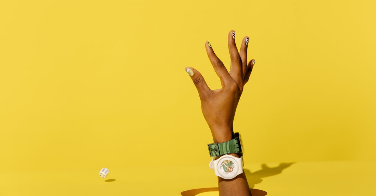 Does Levi Ackerman die in AOT