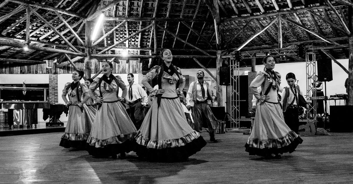 Danse Folklorique stylisée