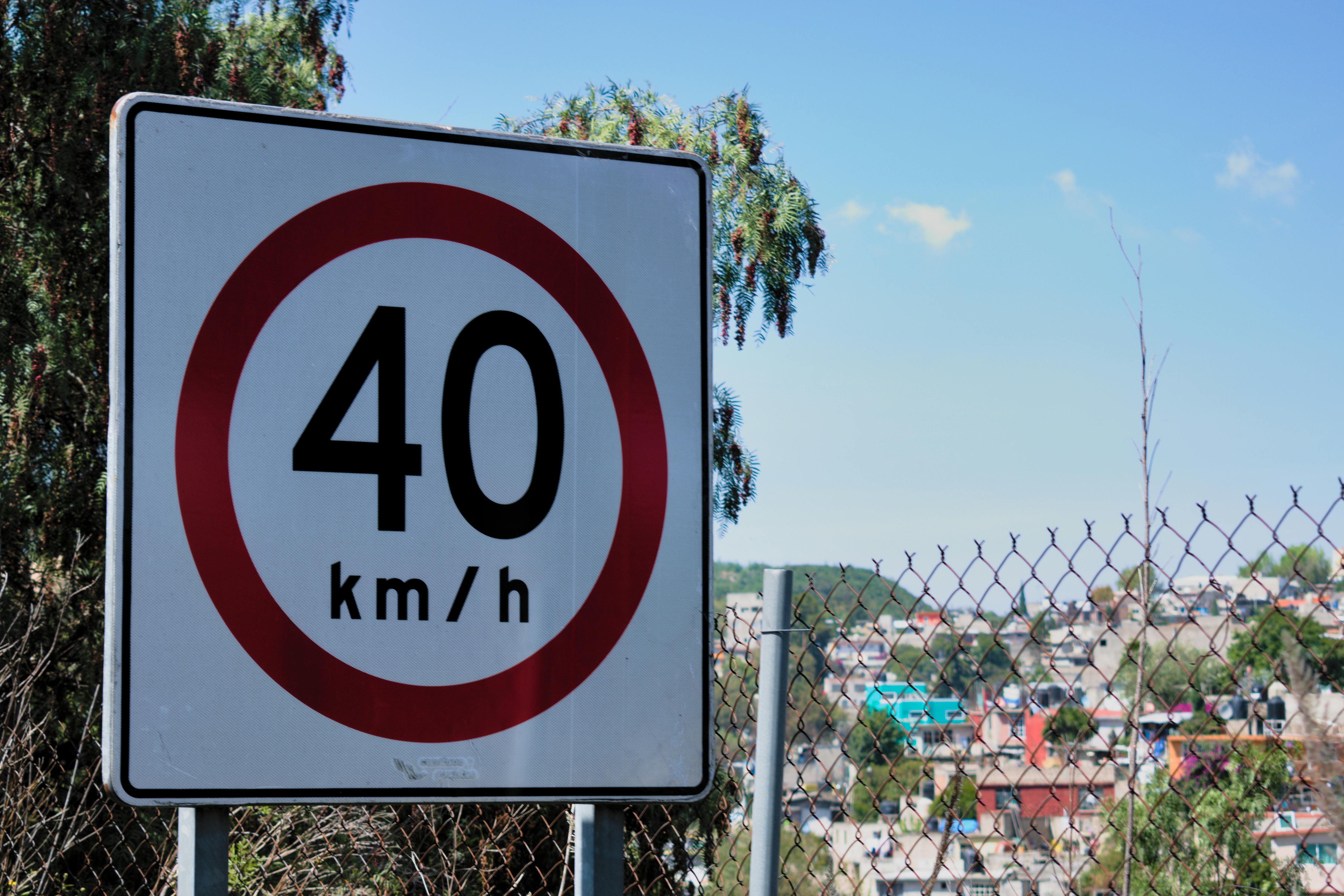 Red and White Do Not Enter Signage · Free Stock Photo