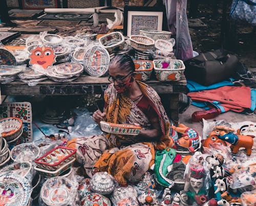 Fotos de stock gratuitas de anciano, hecho a mano, mujer india