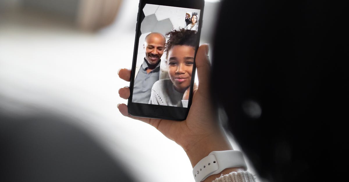 How to inside posts on Facebook app 2022