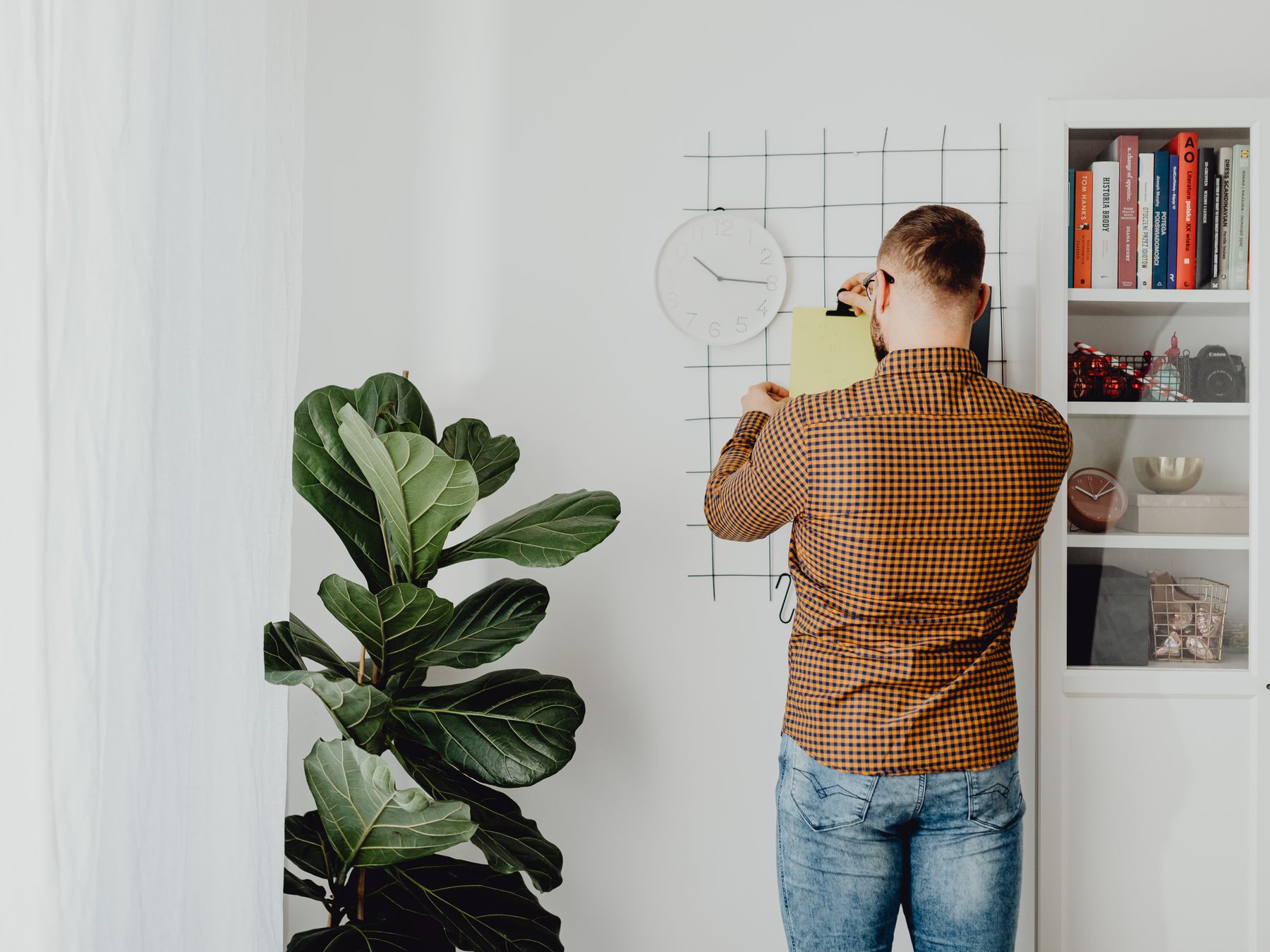 Wallpapering in Heston — a freshly painted, spotless finish