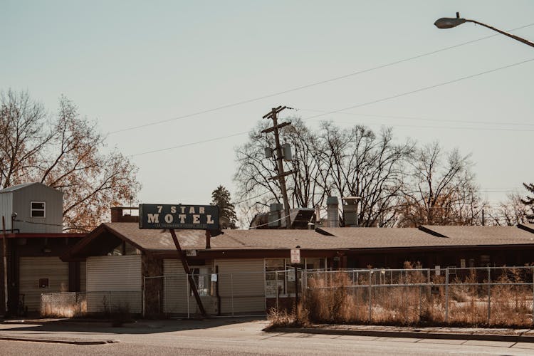 A Motel In A Town