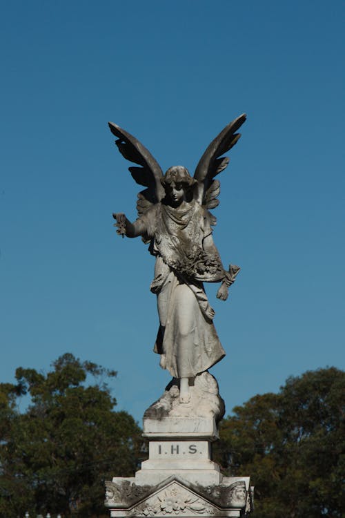 Bezpłatne Darmowe zdjęcie z galerii z anioł, błękitne niebo, cmentarz Zdjęcie z galerii
