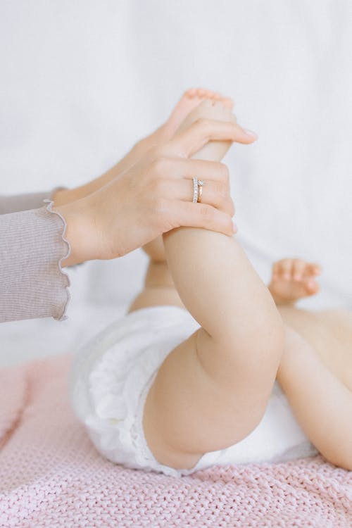 Fotos de stock gratuitas de bebé, manos, patas