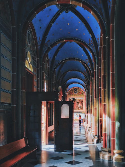 бесплатная Бесплатное стоковое фото с арки, базилика, в помещении Стоковое фото