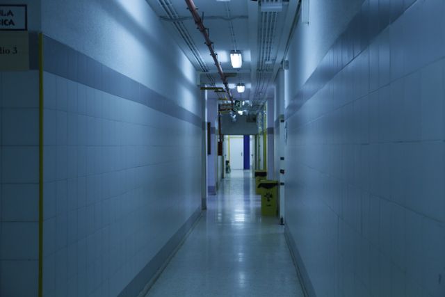 부산 오륙도 앞바다 예인선 전복·침몰…1명 사망·6명 실종, 이틀째 수색