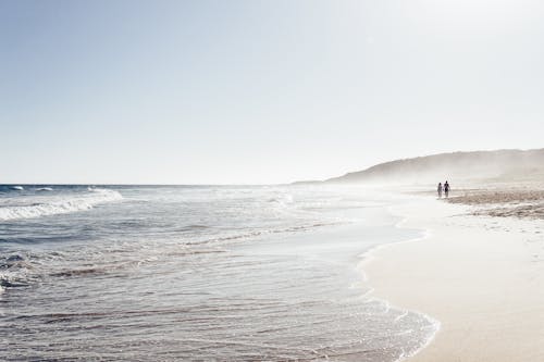 бесплатная Бесплатное стоковое фото с вода, волны, морской берег Стоковое фото