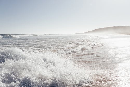 Ocean Waves Crashing on the Shore