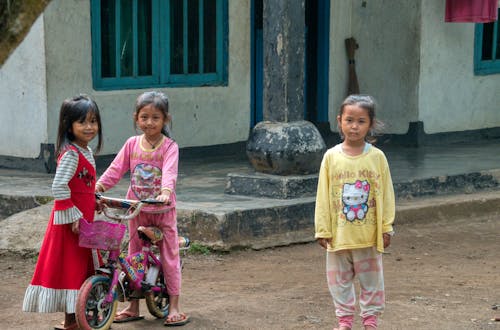 Безкоштовне стокове фото на тему «Автентичний, азіатські діти, активний»