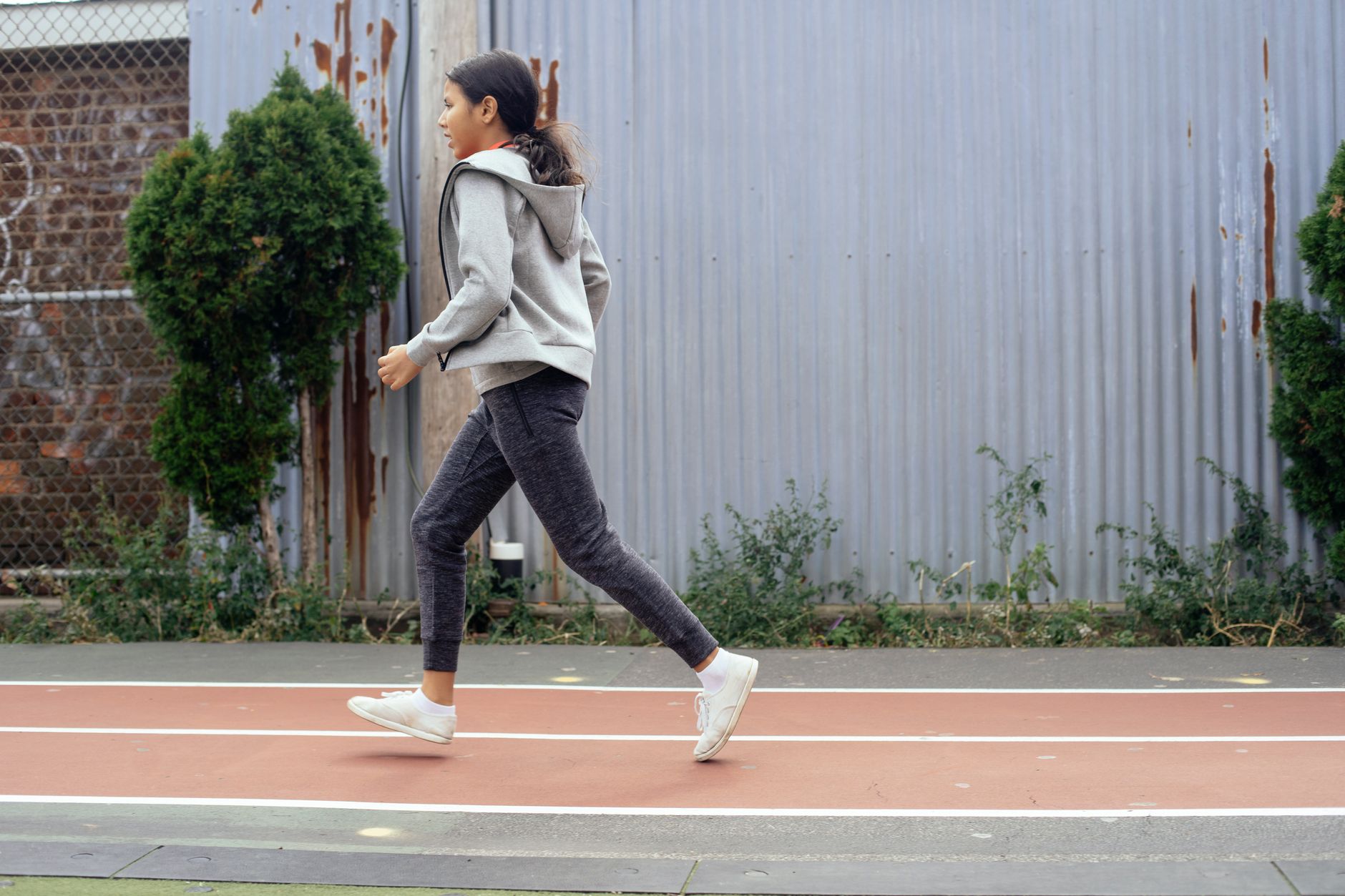 Best Athletic Joggers 2026: Men's, Women's & Tapered