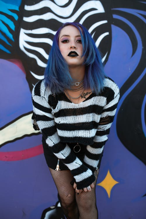 Základová fotografie zdarma na téma černá rtěnka, fialové vlasy, lesbian-h