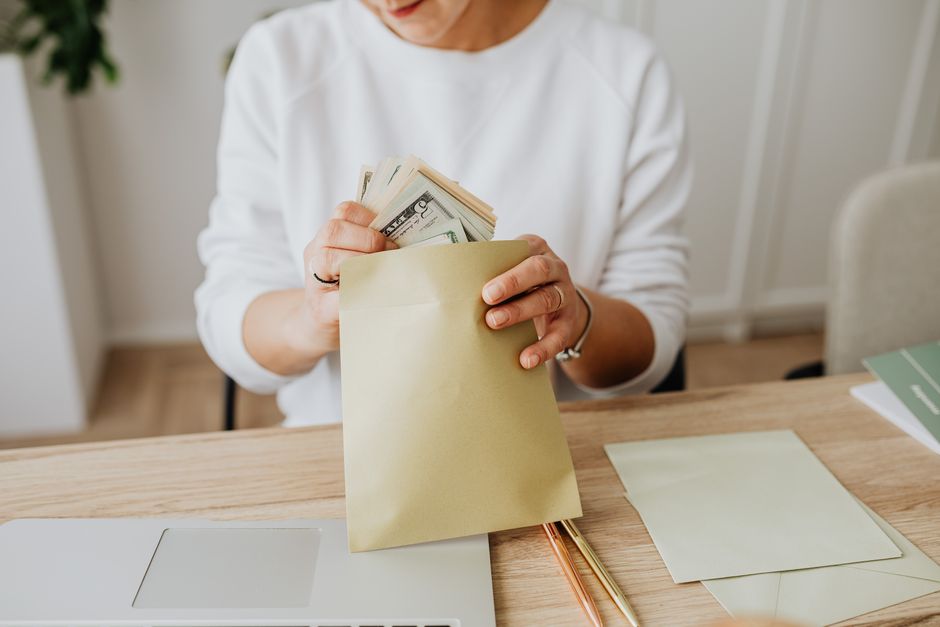How to Stop Being Pocket Watched in 2026: Financial Independence Tips for Young Earners