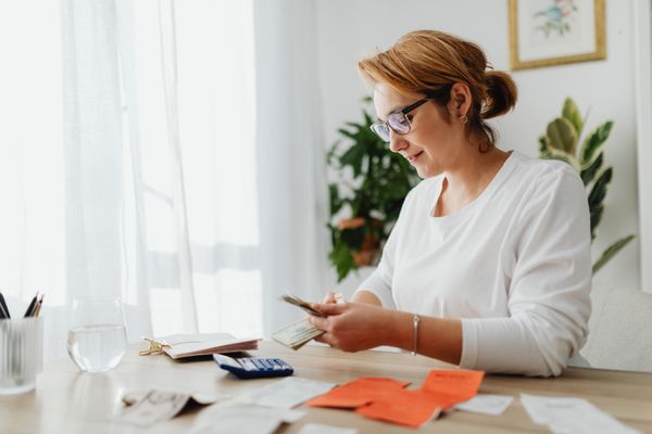Essential invoice information guide