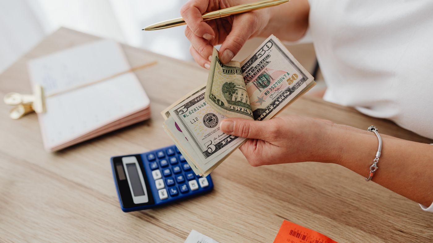 Keeping Holiday Spending from Ruining January