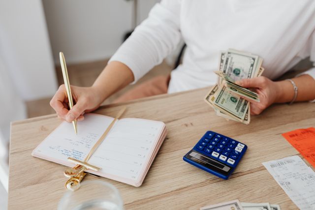 Easy Ways to Make Extra Cash in an Hour or Less