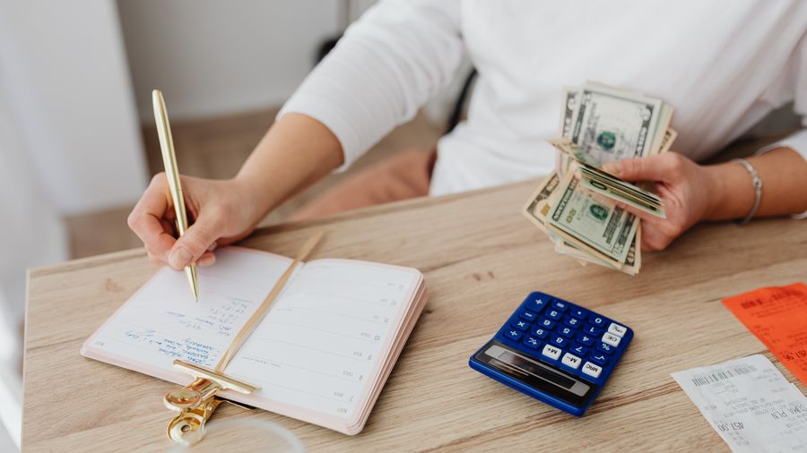 The Quiet Daily Habits Behind Actually Debt-Free Living