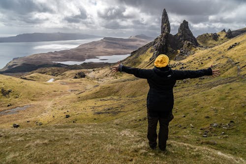 Δωρεάν στοκ φωτογραφιών με isle of skye, rock, άνδρας