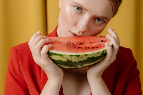 Kostenloses Stock Foto zu essen, frau, frisch