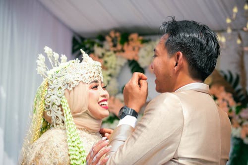 Kostnadsfri bild av äktenskap, asiatiskt par, bröllop