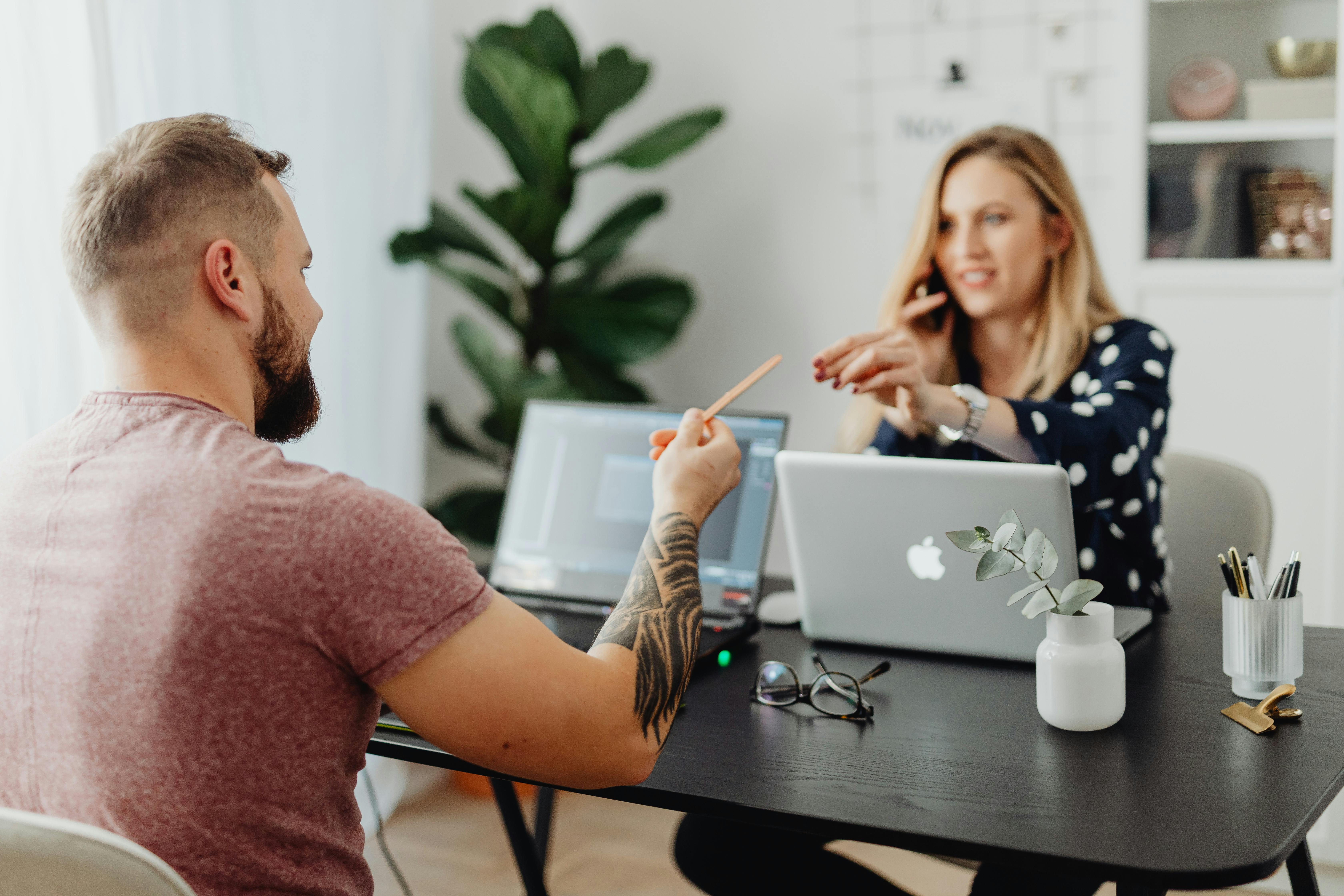 Why UK Small Businesses Turn to AI for Advice and Growth — Photo by www.kaboompics.com on Pexels
