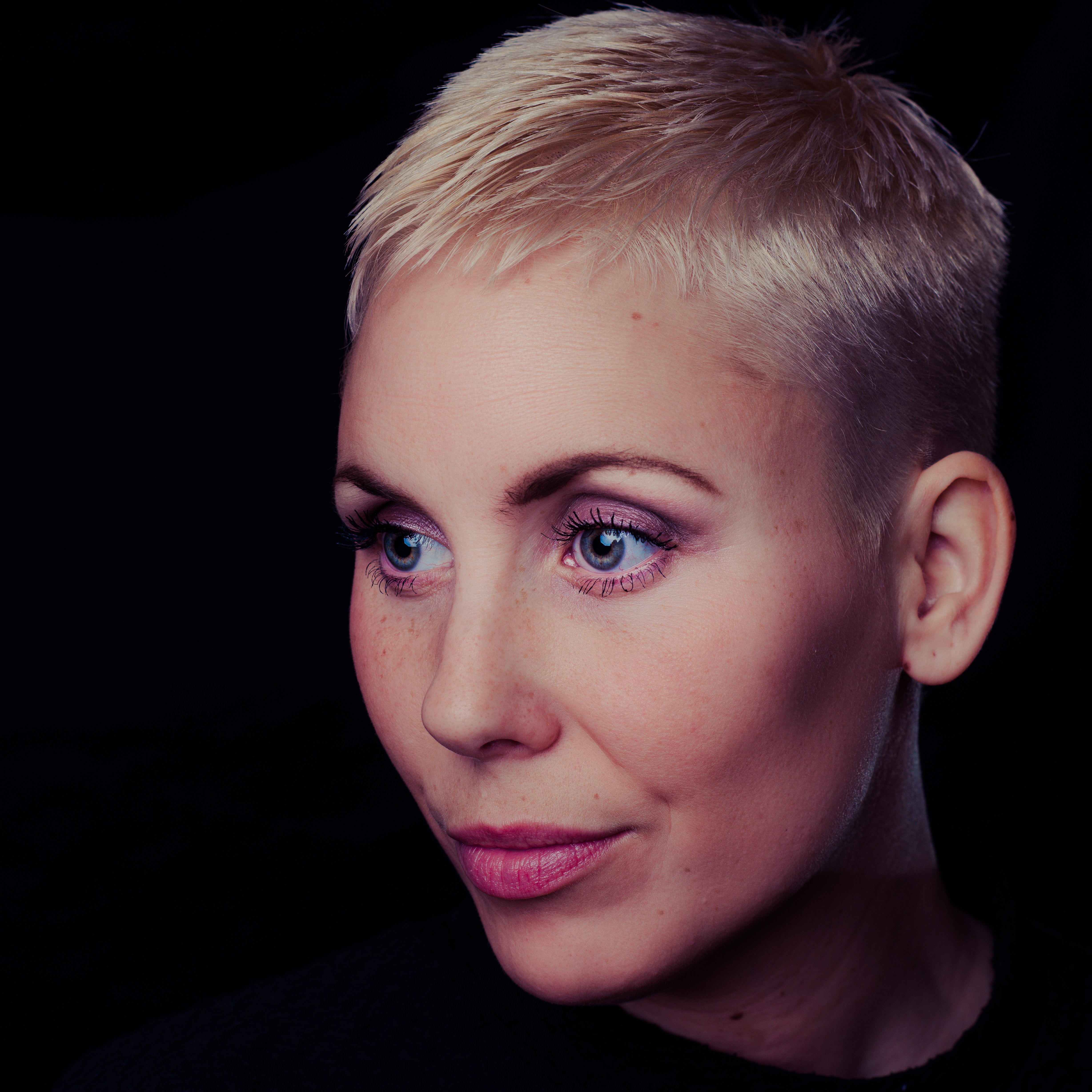 Close-up Photography of Woman